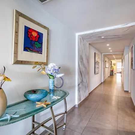 Daire A Stunning 3br With Private Terrace In Swieqi By 360 Estates Is-Swieqi